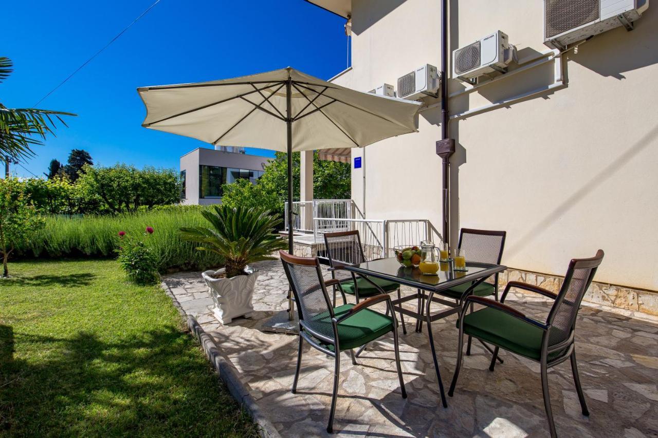 Apartments Rosovic J&C Moscenicka Draga Exterior photo